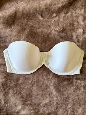 Vintage Victoria’s Secret strapless bra